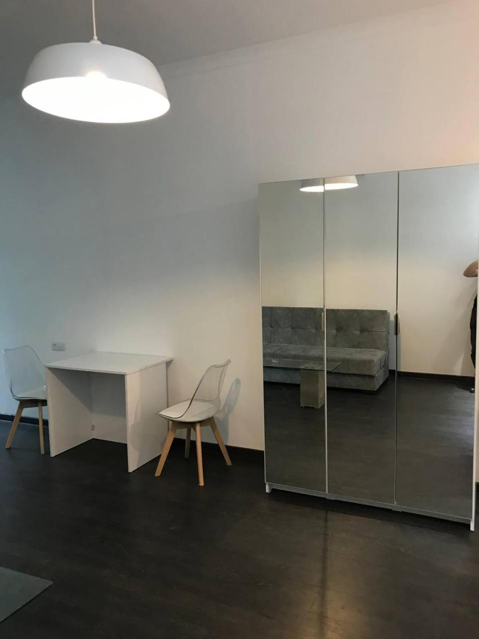 Room Studio 1 Tbilisi Buitenkant foto
